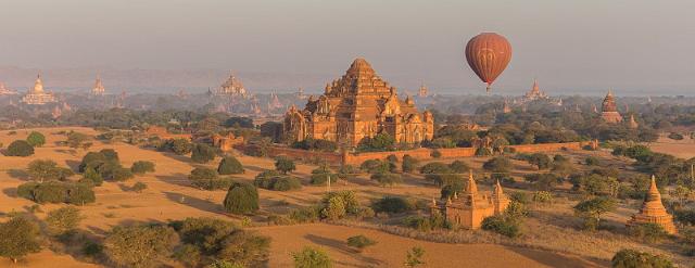 012 Bagan, Ballonvlucht.jpg